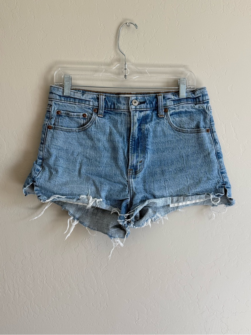 Abercrombie & Fitch Distressed Light Blue Denim Cutoff Shorts #P394